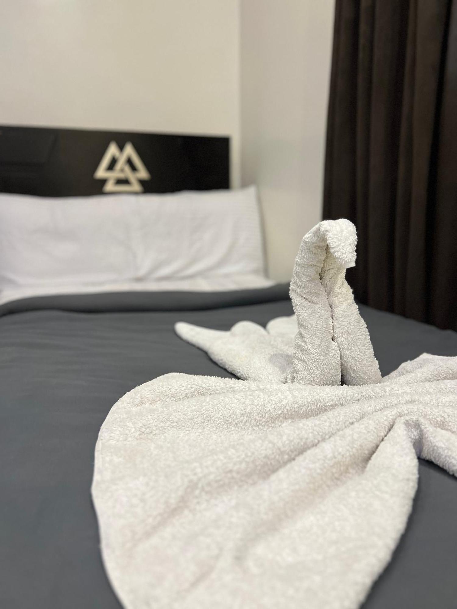 Hotel Dood Pyramids 4*