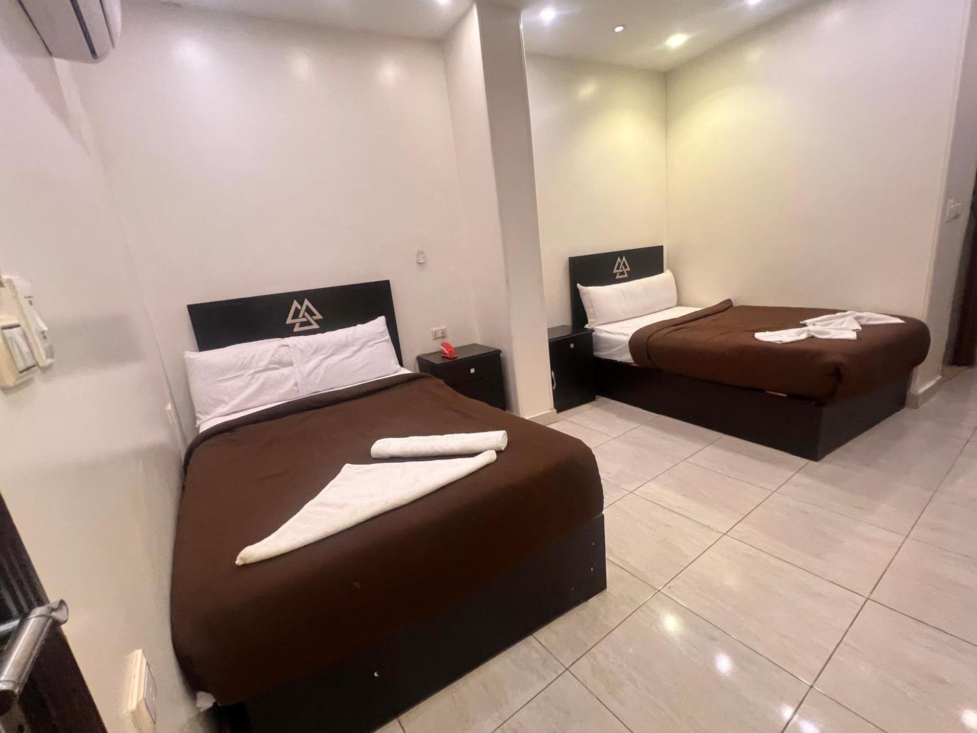 Dood Pyramids Hotel 4*