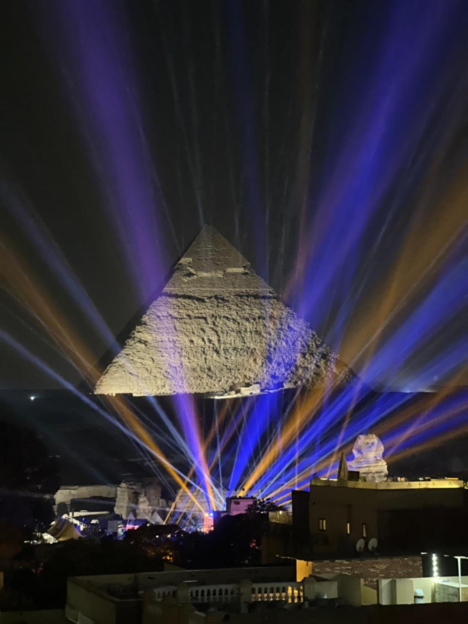 Dood Pyramids 4*